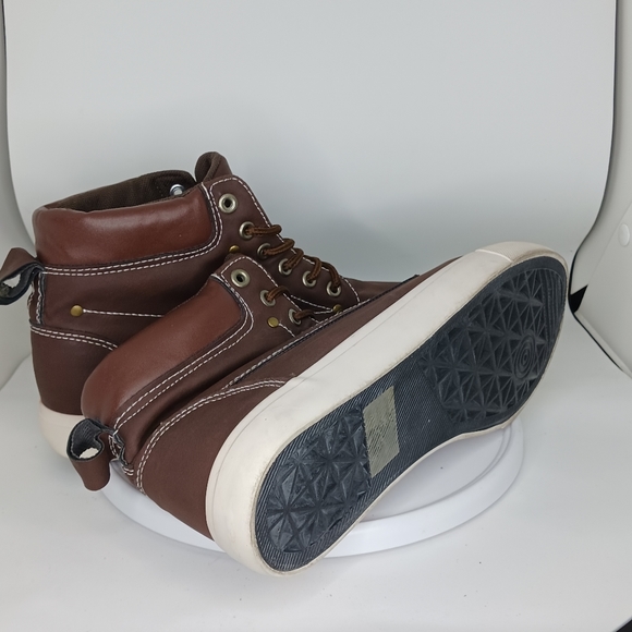 Hype - Picture 4 of 5